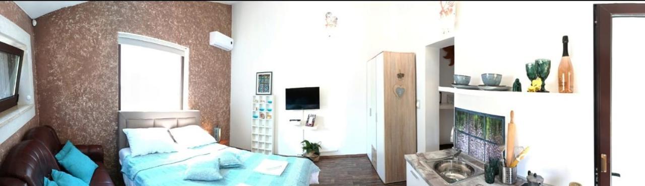 Studio Oliva - Free Parking พูลา ภายนอก รูปภาพ